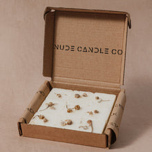 Load image into Gallery viewer, • Happy •<br>Chamomile, Clary Sage, Grapefruit, Lavender & Orange<br>9 naturally scented wax melts