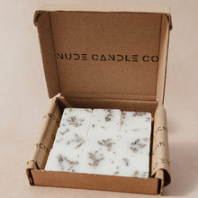 Load image into Gallery viewer, • Relax •<br>Lavender, Clary sage, Chamomile, Geranium & Bergamot<br>9 naturally scented wax melts