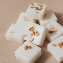 Load image into Gallery viewer, • Energise •<br>Lemon, Lime, Grapefruit & Mandarin<br>9 scented wax melts